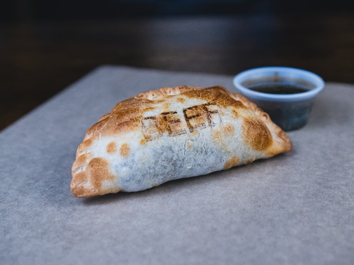 Pampa Kids (2 empanadas + Soda) — inside